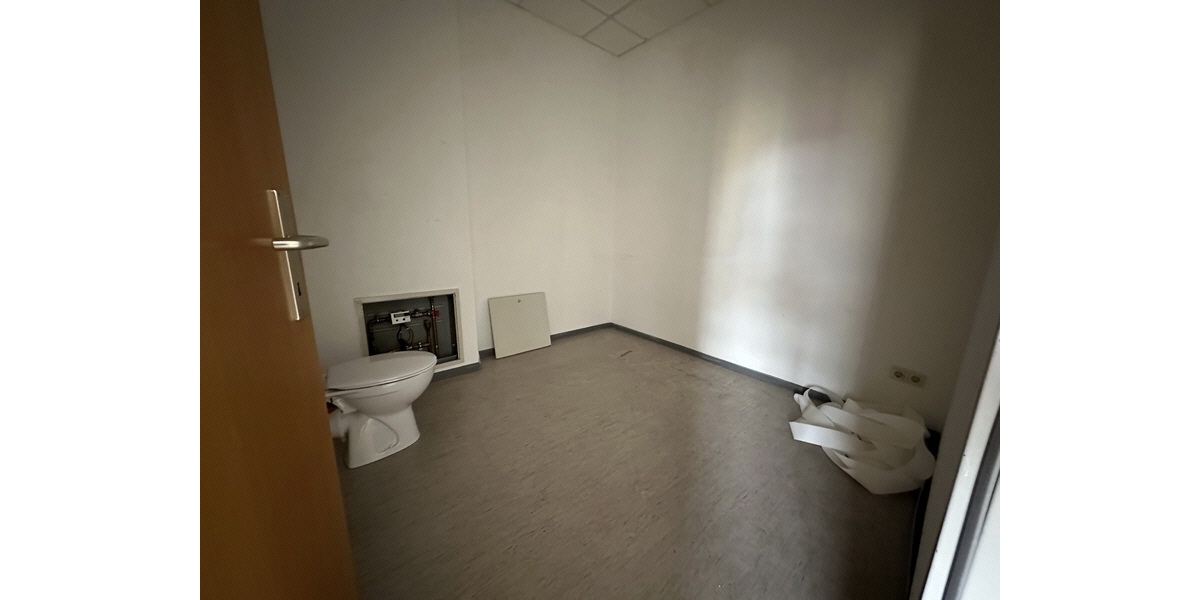 Lager mit Toilette