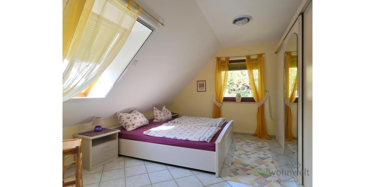 Blick ins Schlafzimmer