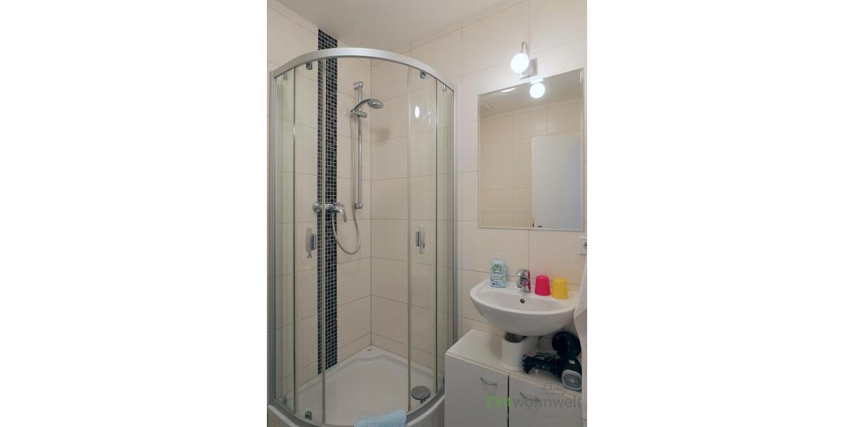 Dusche im Bad